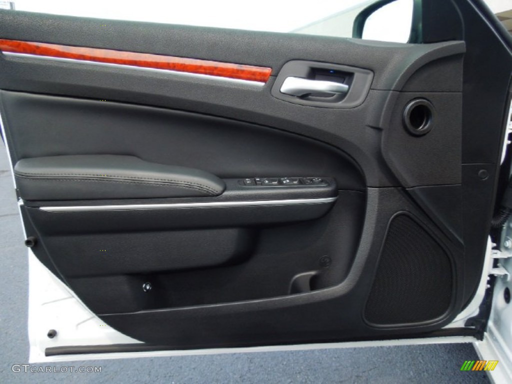2013 Chrysler 300 Standard 300 Model Black Door Panel Photo #69852058