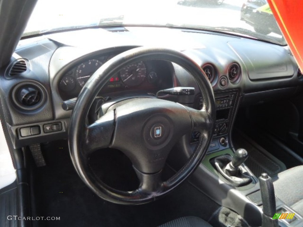 1999 Mazda MX-5 Miata Roadster Steering Wheel Photos