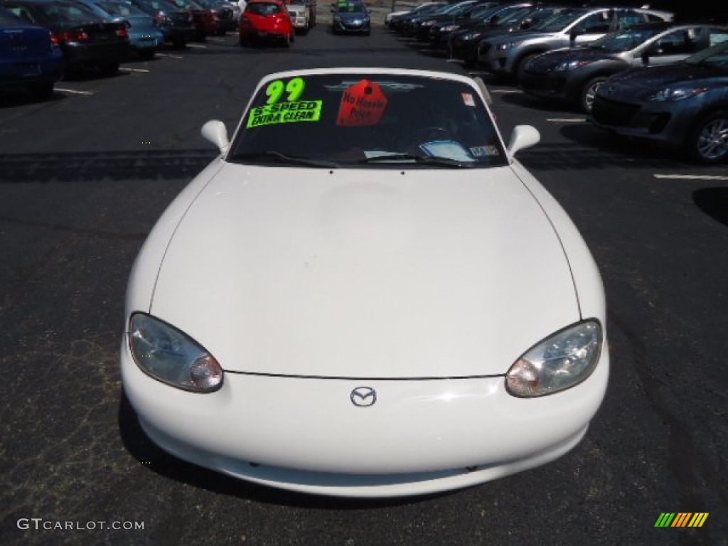 White 1999 Mazda MX-5 Miata Roadster Exterior Photo #69853357