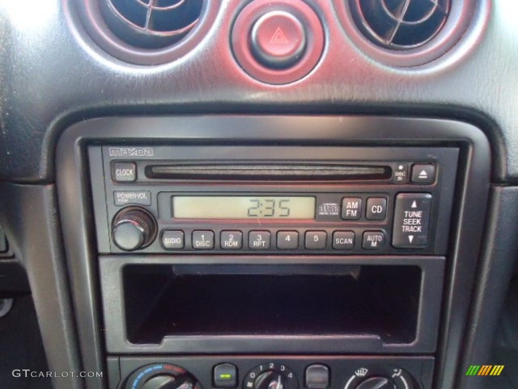 1999 Mazda MX-5 Miata Roadster Audio System Photo #69853387