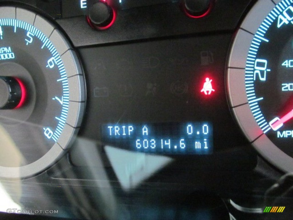 2010 Escape XLT V6 4WD - Sport Blue Metallic / Charcoal Black photo #20