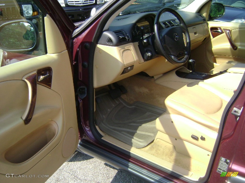 Sand Interior 1999 Mercedes-Benz ML 320 4Matic Photo #69854389
