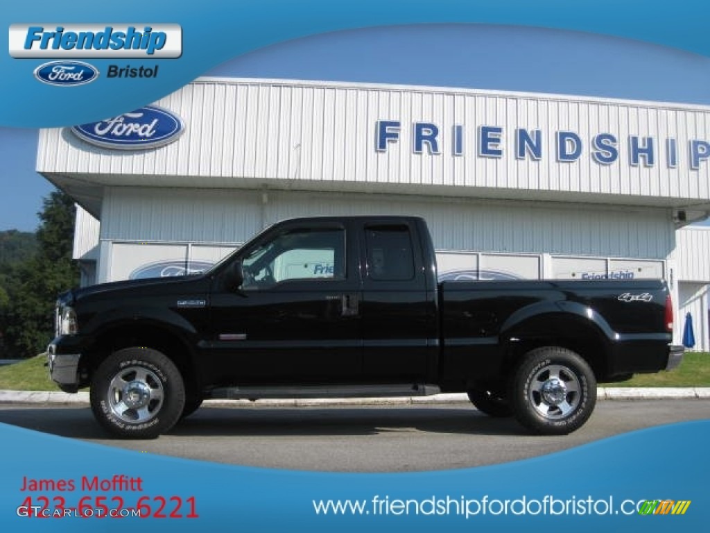 Black Ford F250 Super Duty