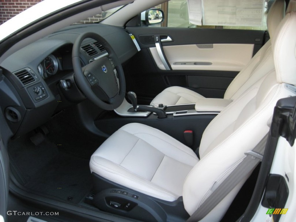 Calcite/Off Black Interior 2013 Volvo C70 T5 Photo #69856327