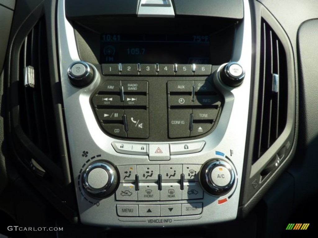 2013 Chevrolet Equinox LS AWD Controls Photo #69857119