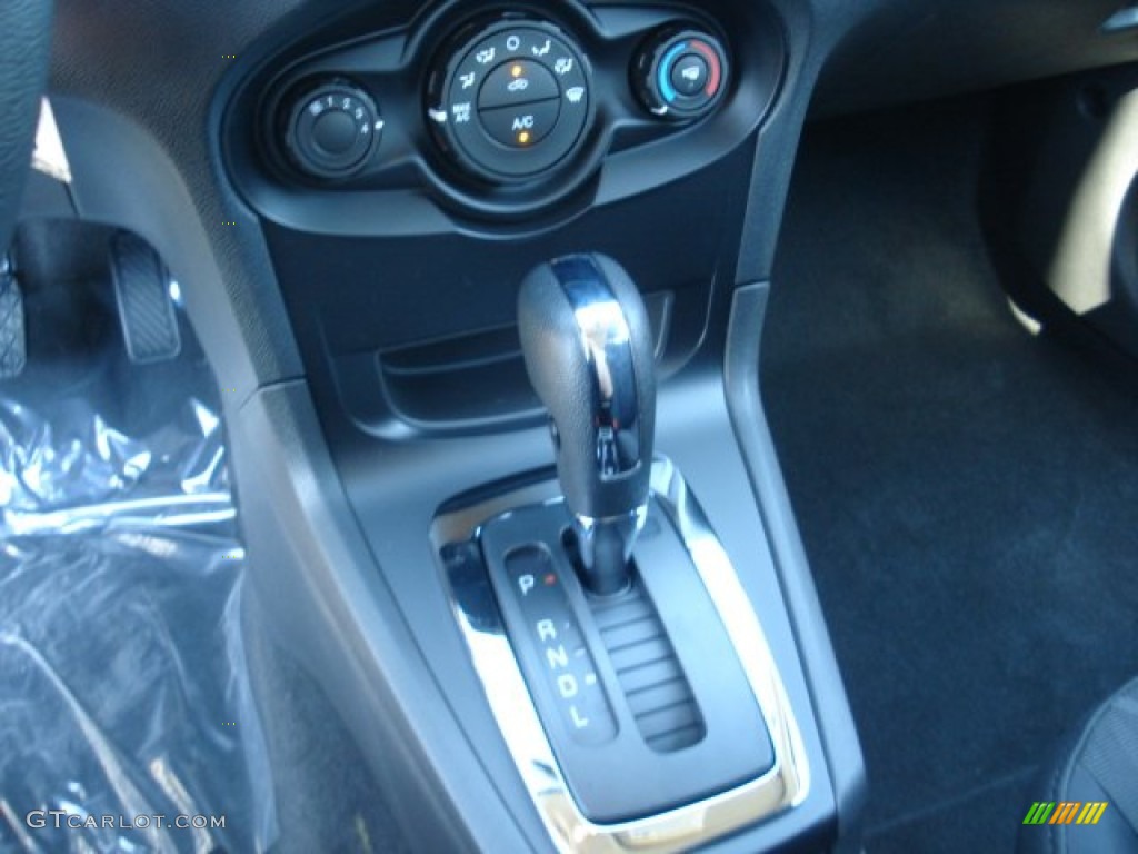 2013 Ford Fiesta SE Sedan 6 Speed PowerShift Automatic Transmission Photo #69867859
