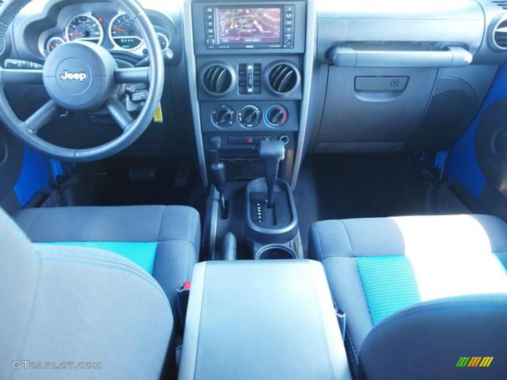 2010 Jeep Wrangler Unlimited Islander Edition 4x4 Dashboard Photos
