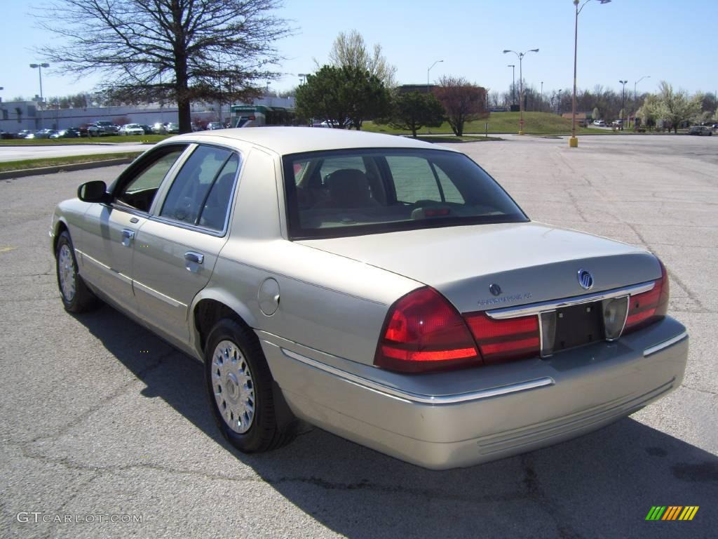 2004 Grand Marquis GS - Gold Ash Metallic / Medium Parchment photo #6