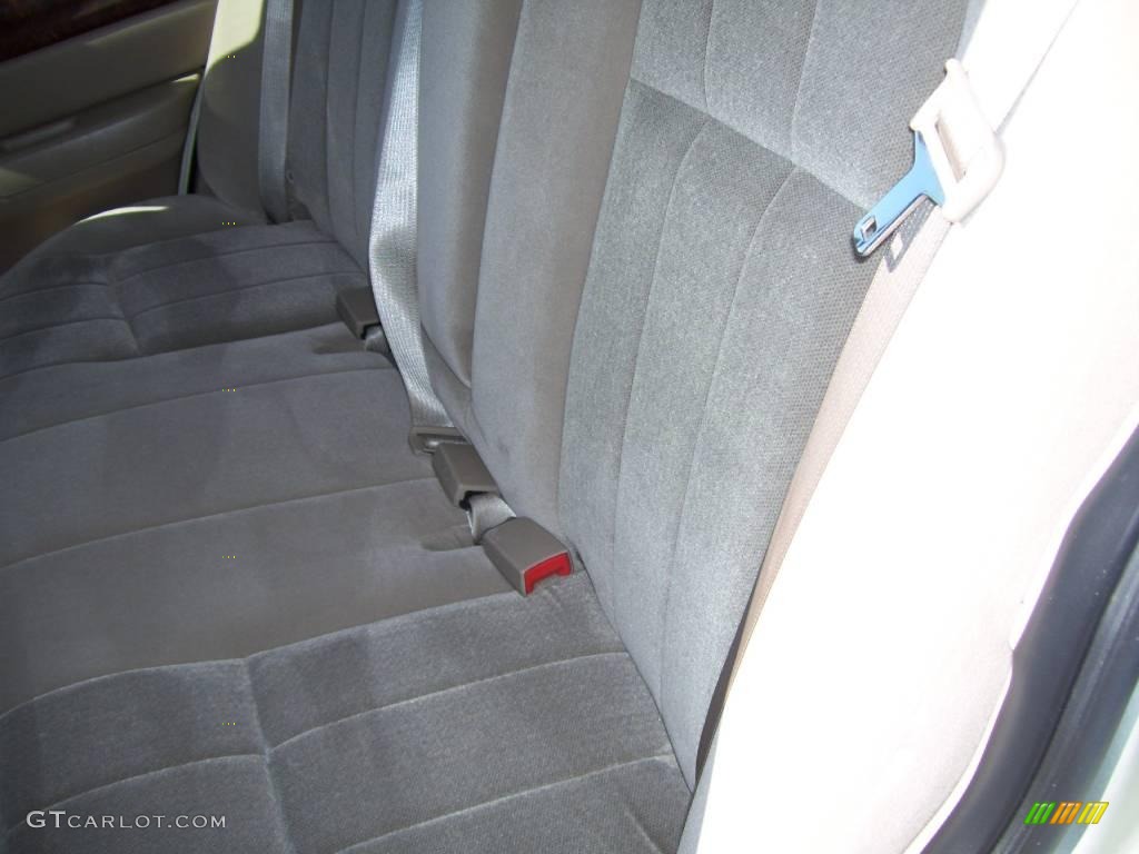 2004 Grand Marquis GS - Gold Ash Metallic / Medium Parchment photo #12