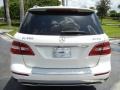 Arctic White - ML 350 4Matic Photo No. 7