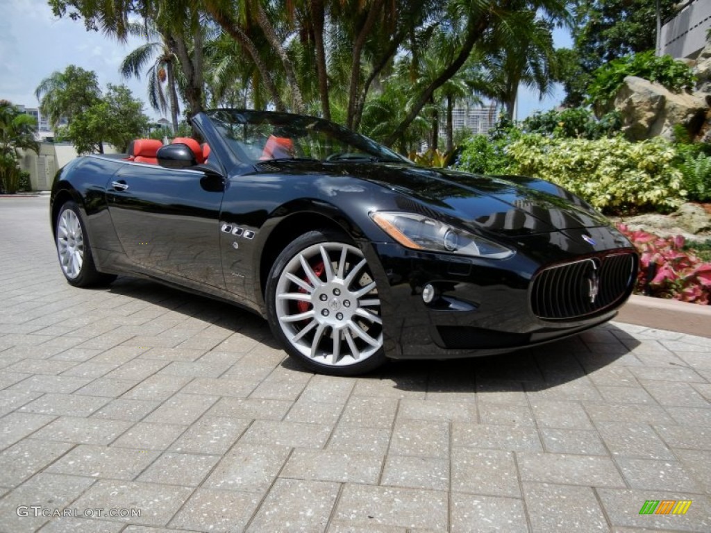 Nero (Black) 2011 Maserati GranTurismo Convertible GranCabrio Exterior Photo #69872384