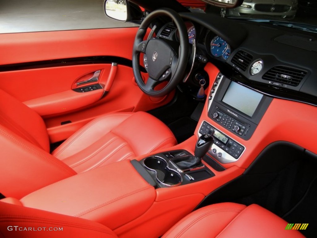 2011 Maserati GranTurismo Convertible GranCabrio Controls Photo #69872596