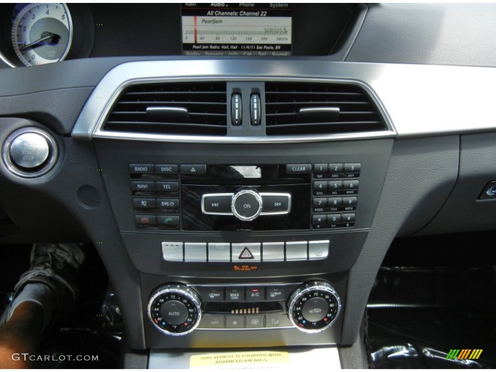 2013 Mercedes-Benz C 250 Coupe Controls Photo #69873130