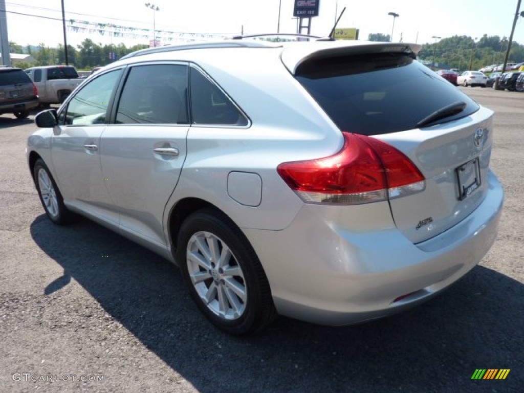 2010 Venza AWD - Classic Silver Metallic / Gray photo #5