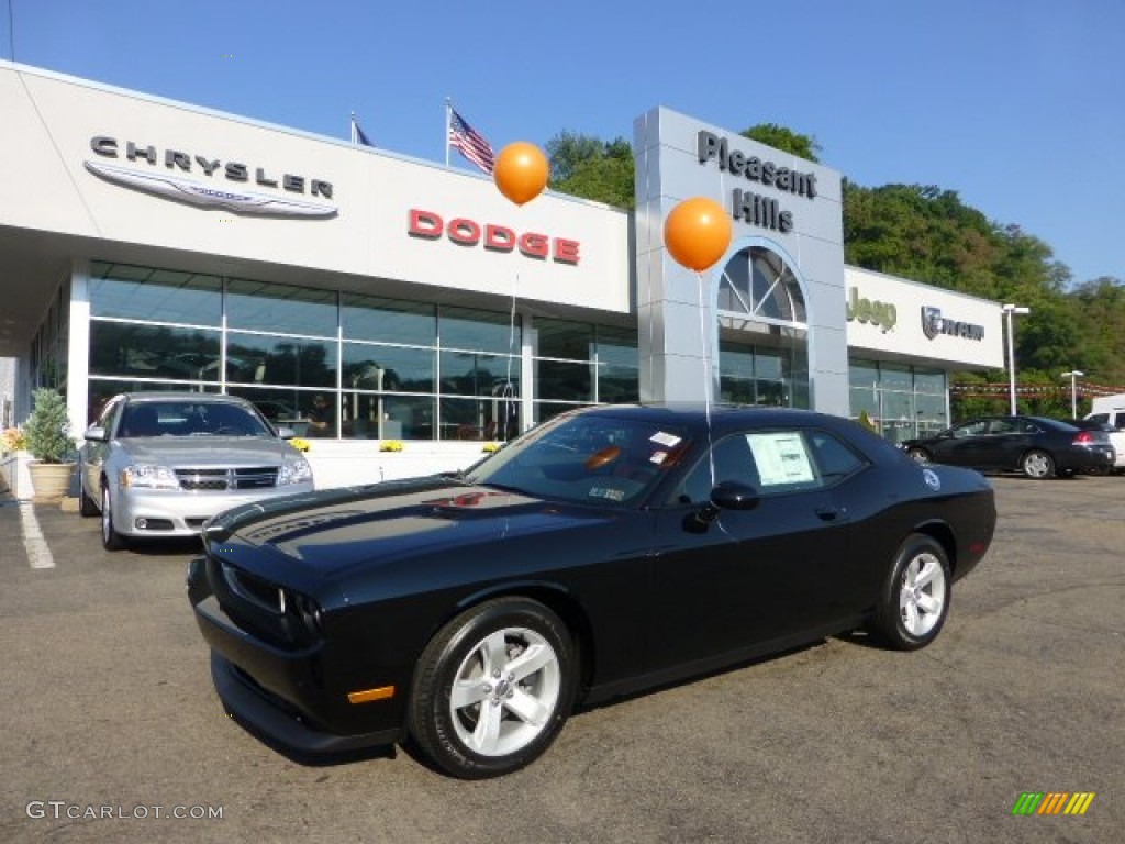 2013 Challenger SXT - Pitch Black / Radar Red/Dark Slate Gray photo #1