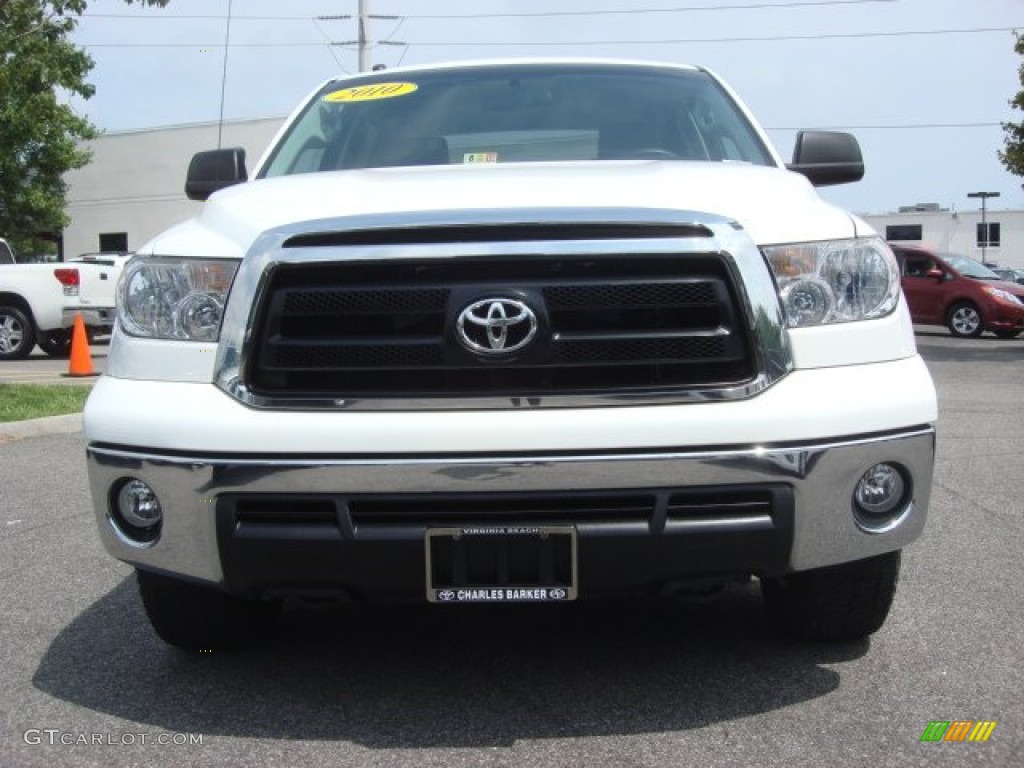 2010 Tundra SR5 CrewMax - Super White / Graphite Gray photo #6