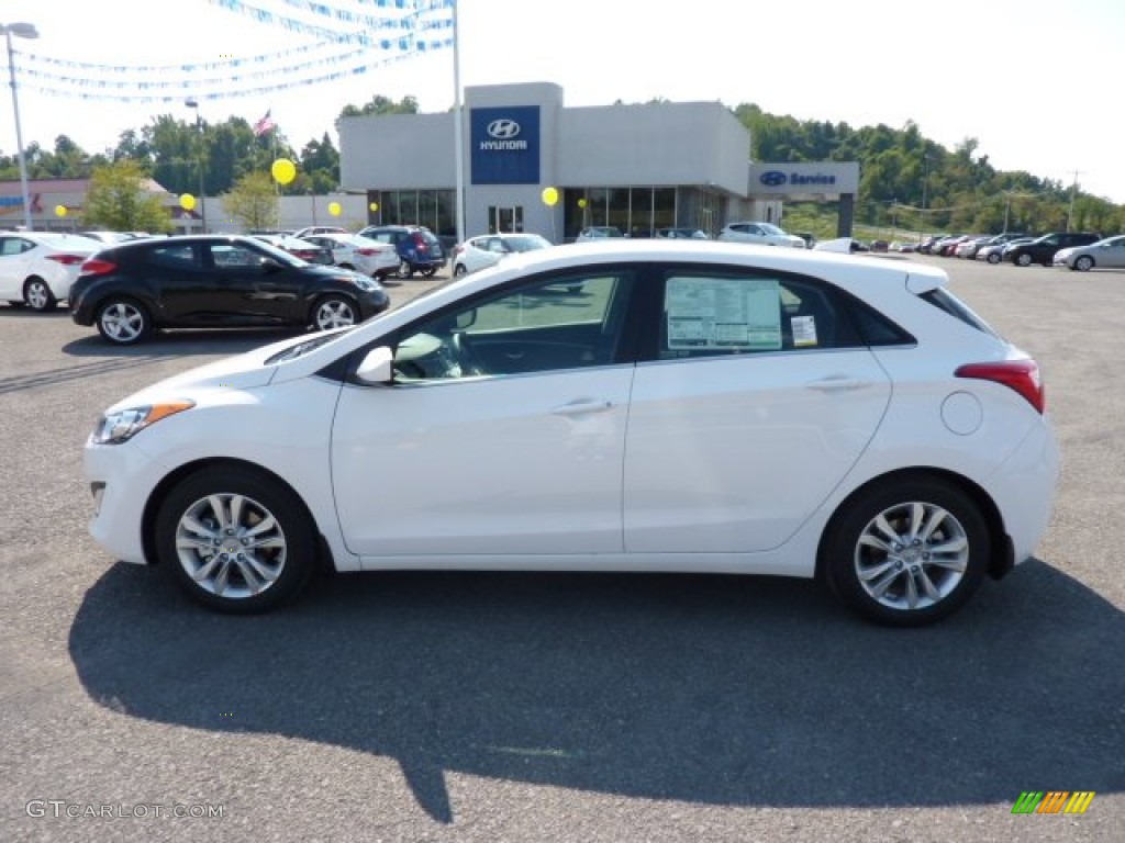 2013 Elantra GT - Monaco White / Black photo #4