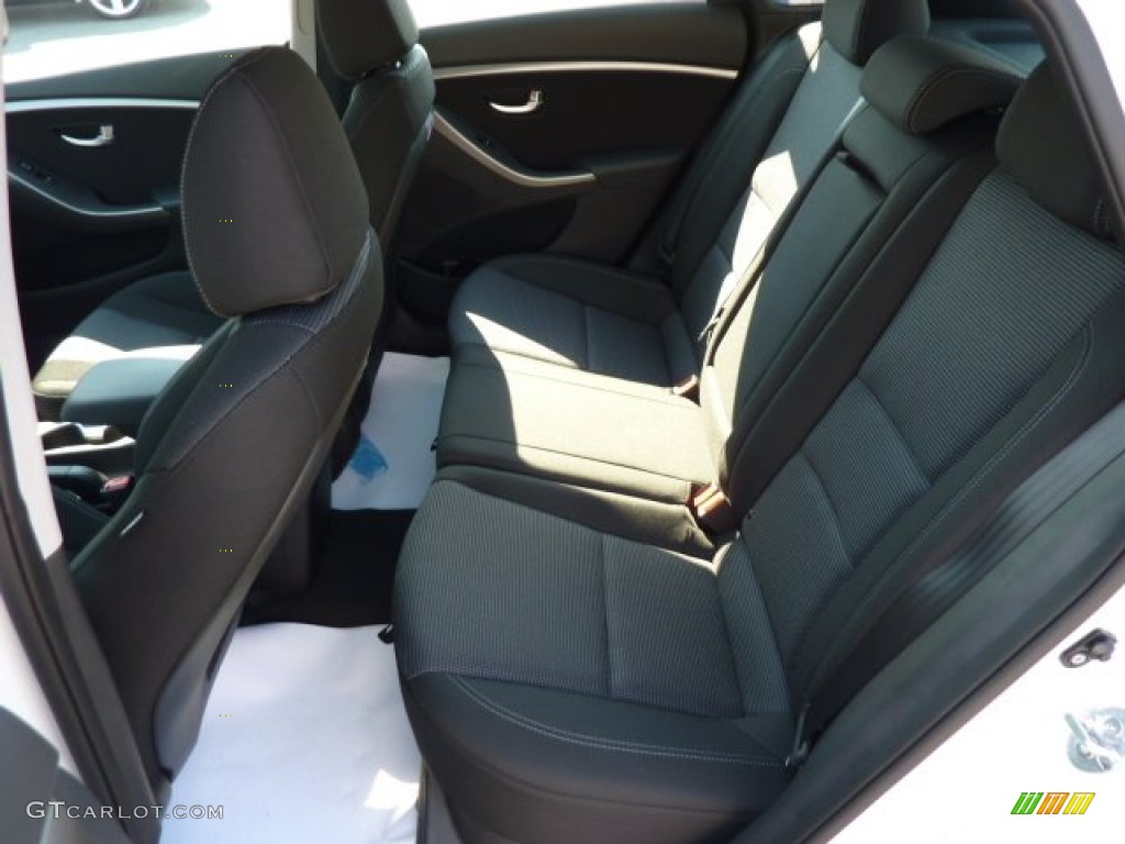 2013 Elantra GT - Monaco White / Black photo #14