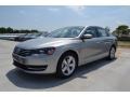 2013 Tungsten Silver Metallic Volkswagen Passat 2.5L SE  photo #1