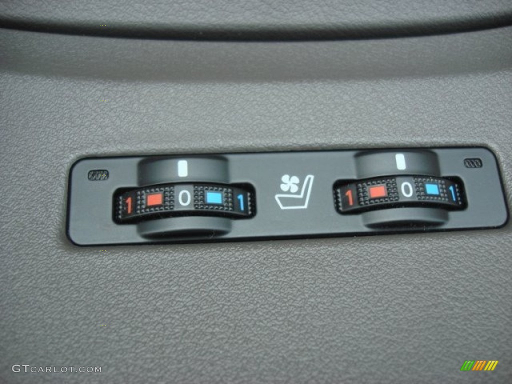 2010 Lexus ES 350 Controls Photo #69881671