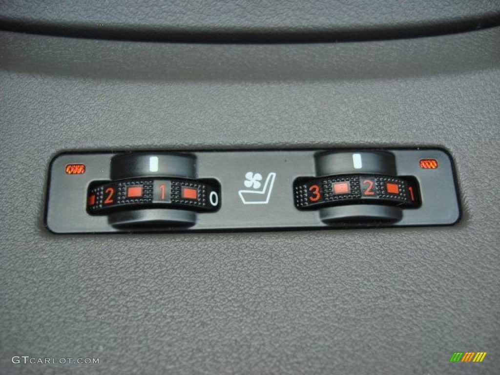 2010 Lexus ES 350 Controls Photo #69881875