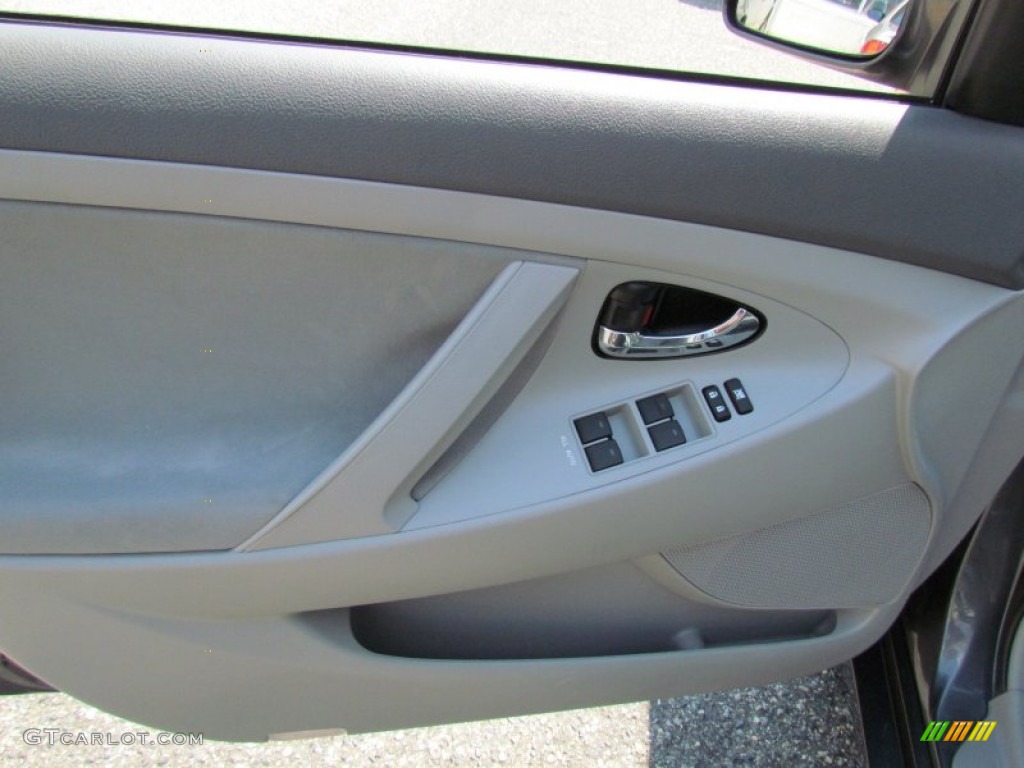 2010 Camry LE - Magnetic Gray Metallic / Ash Gray photo #9