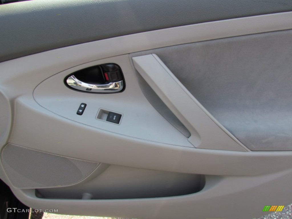 2010 Camry LE - Magnetic Gray Metallic / Ash Gray photo #24