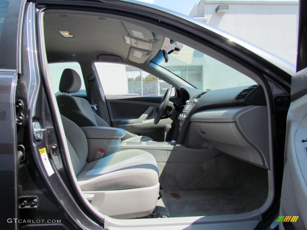 2010 Camry LE - Magnetic Gray Metallic / Ash Gray photo #26