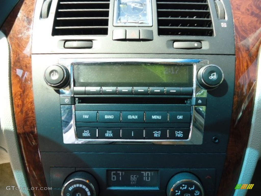 2006 Cadillac DTS Standard DTS Model Audio System Photos