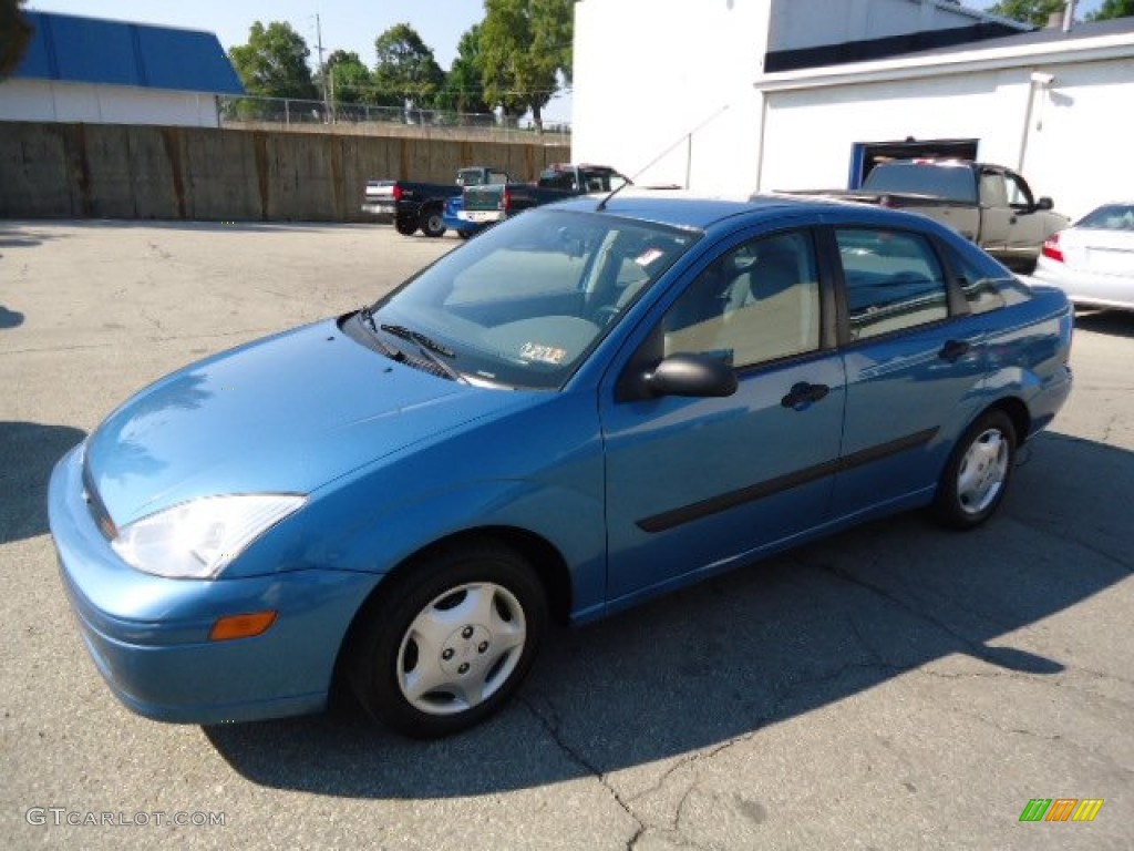 2000 Focus LX Sedan - Light Sapphire Blue Metallic / Medium Graphite photo #8