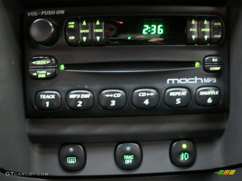 2002 Ford Mustang GT Coupe Audio System Photo #69888067