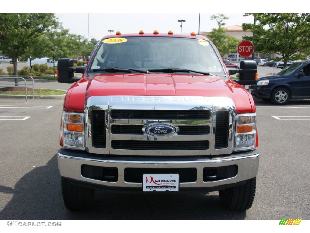 2008 F350 Super Duty XLT Regular Cab 4x4 - Bright Red / Medium Stone photo #2