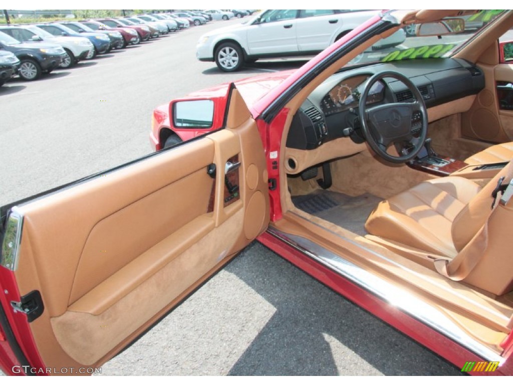 Parchment Interior 1992 Mercedes-Benz SL 500 Roadster Photo #69893350