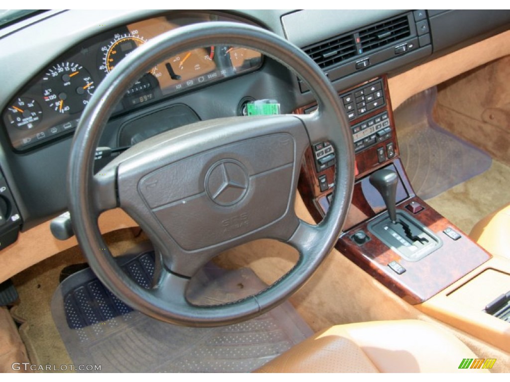 1992 Mercedes-Benz SL 500 Roadster Parchment Steering Wheel Photo #69893359
