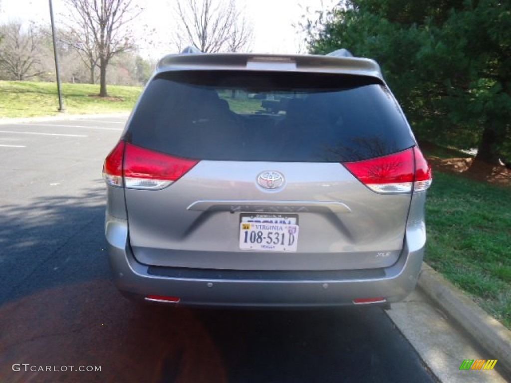 2012 Sienna XLE - Silver Sky Metallic / Light Gray photo #6