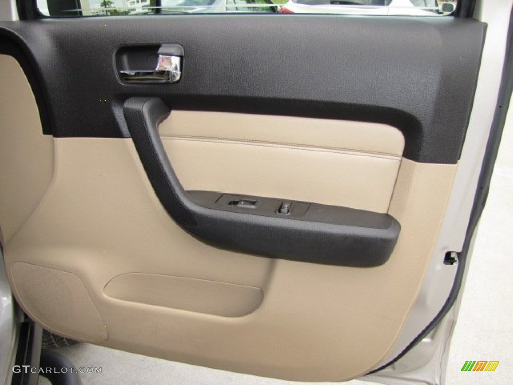 2006 Hummer H3 Standard H3 Model Light Cashmere Beige Door Panel Photo #69902482