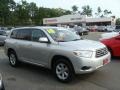 2010 Classic Silver Metallic Toyota Highlander V6 4WD  photo #1