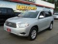 2010 Classic Silver Metallic Toyota Highlander V6 4WD  photo #3