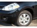 Super Black - Versa 1.8 S Hatchback Photo No. 2