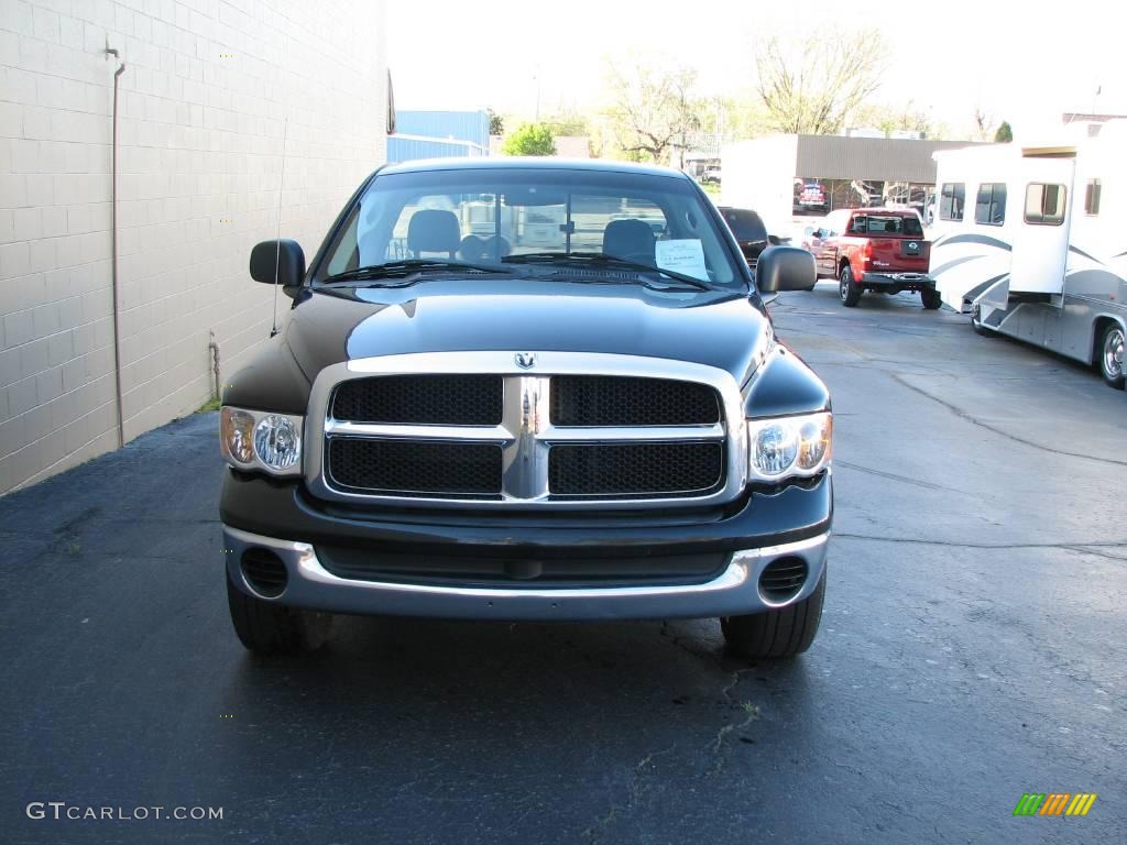 2004 Ram 1500 SLT Regular Cab - Black / Dark Slate Gray photo #3