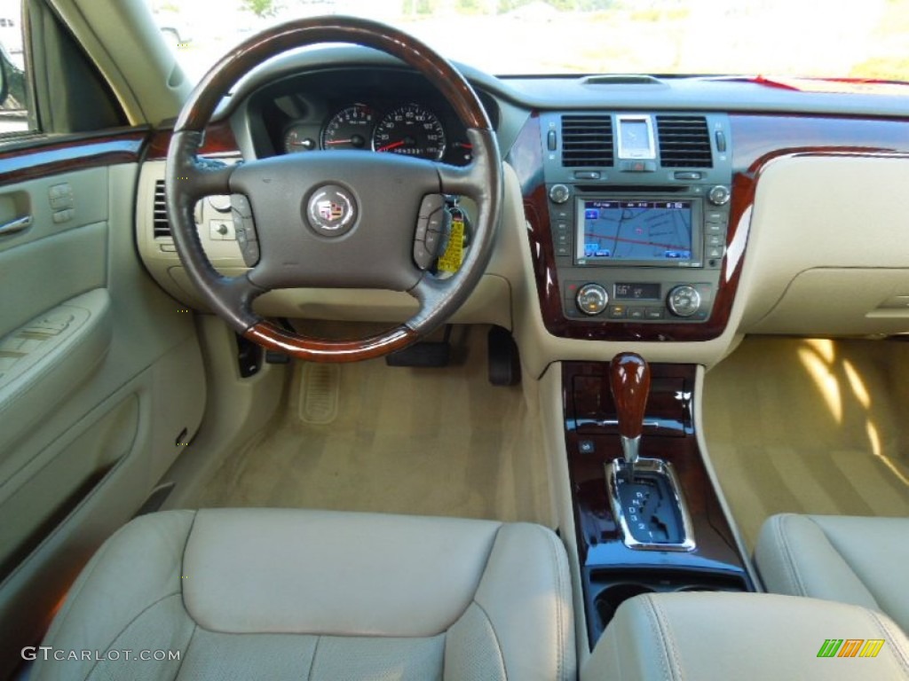 2007 Cadillac DTS Luxury II Cashmere Dashboard Photo #69907034