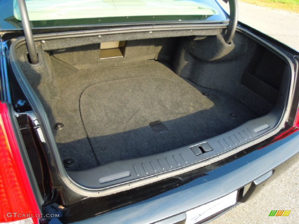 2007 Cadillac DTS Luxury II Trunk Photos