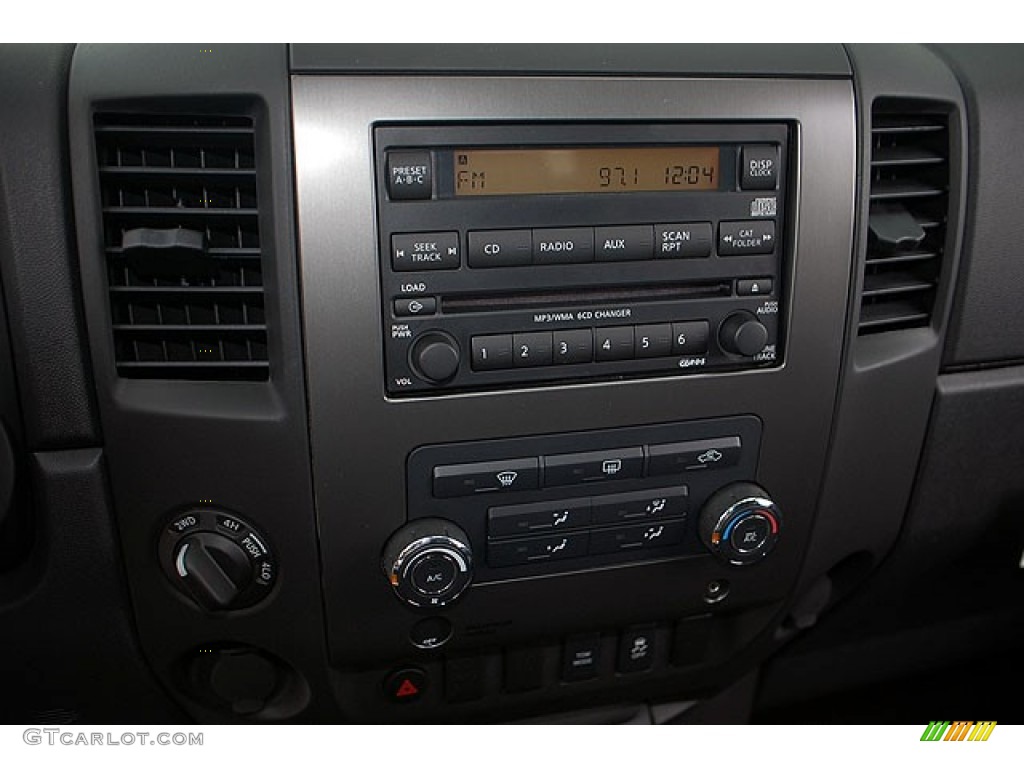 2012 Nissan Titan SV Crew Cab 4x4 Audio System Photo #69907700