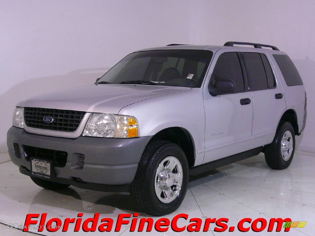 Silver Birch Metallic Ford Explorer