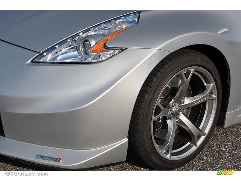 2010 370Z NISMO Coupe - Brilliant Silver / NISMO Black/Red Cloth photo #2