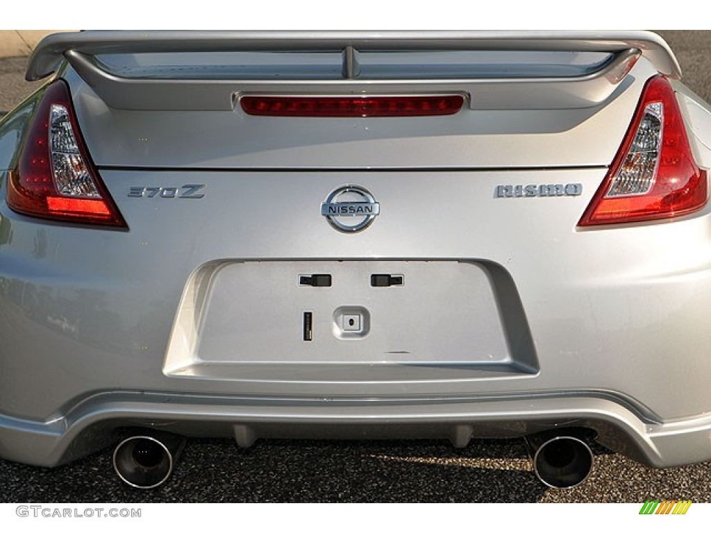 2010 Nissan 370Z NISMO Coupe Exhaust Photo #69909245
