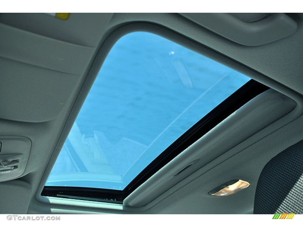 2011 Subaru Impreza WRX Limited Sedan Sunroof Photo #69909456