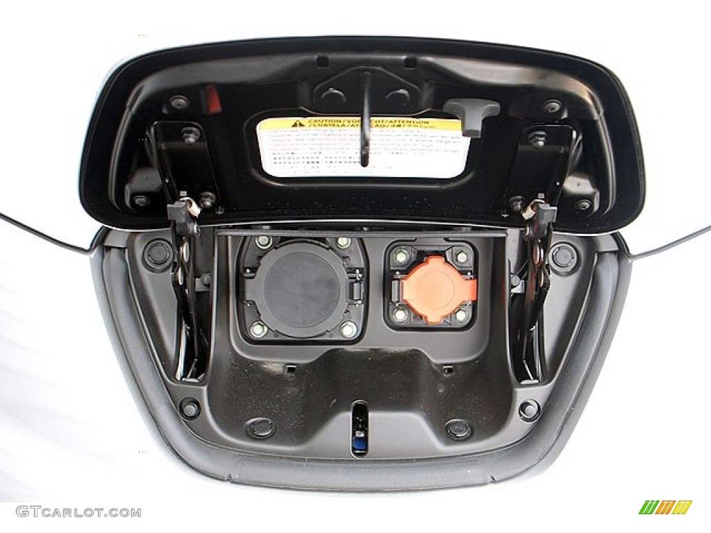 Plug in, electrical outlet 2012 Nissan LEAF SL Parts