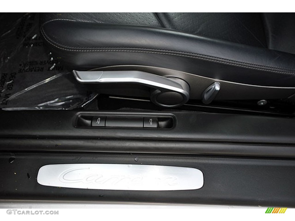 2005 Porsche 911 Carrera Coupe Controls Photo #69910589