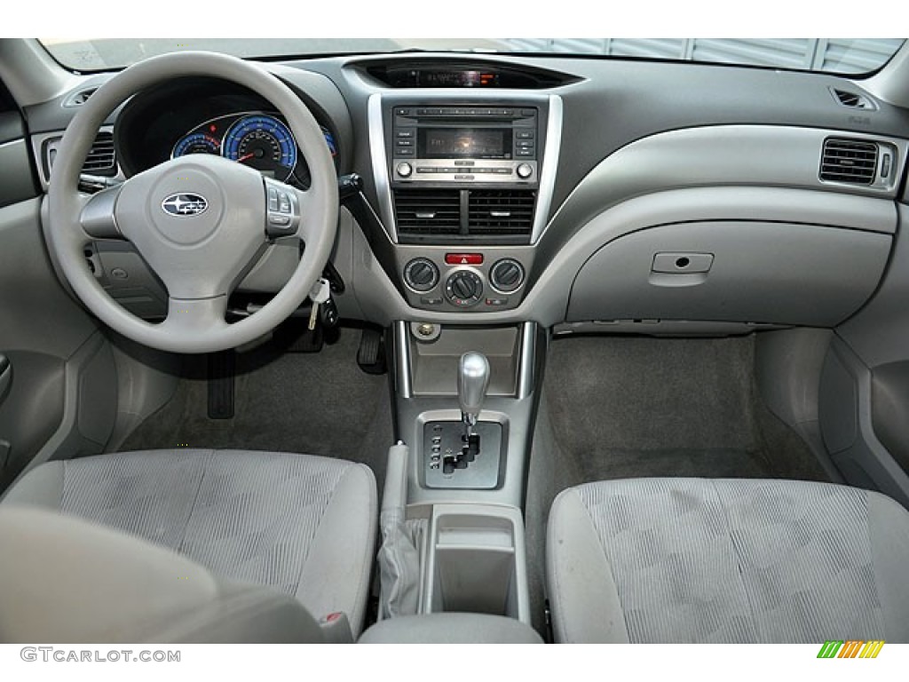 Platinum Interior 2009 Subaru Forester 2.5 X Photo #69910812